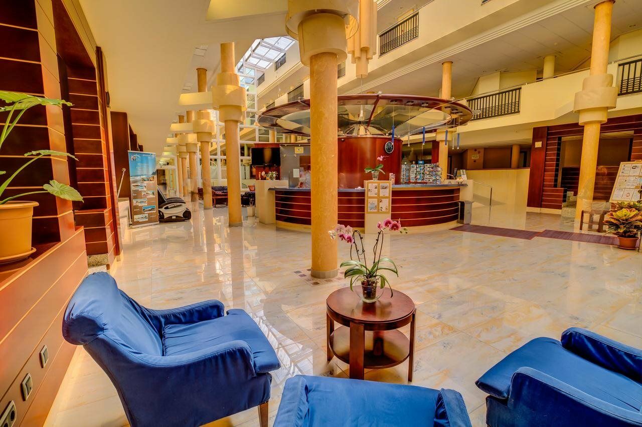 Sbh Crystal Beach Hotel & Suites - Adults Only Коста-Кальма Екстер'єр фото